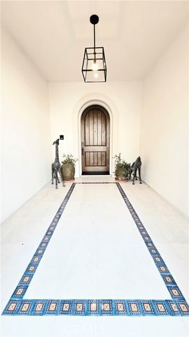 56 Redshift, Irvine, CA 92618