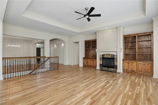 24111 W 121st Street, Olathe, KS 66061