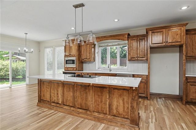24111 W 121st Street, Olathe, KS 66061