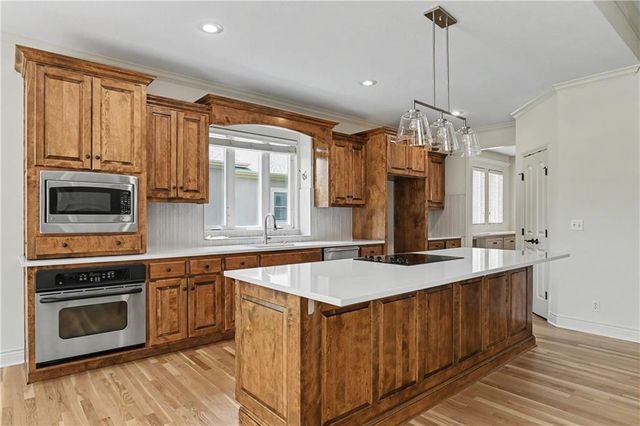 24111 W 121st Street, Olathe, KS 66061