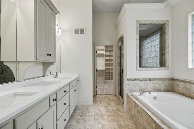 24111 W 121st Street, Olathe, KS 66061