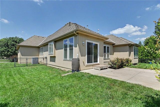 24111 W 121st Street, Olathe, KS 66061