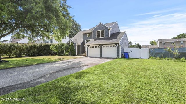 624 Loxley Drive, Toms River, NJ 08753