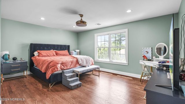 624 Loxley Drive, Toms River, NJ 08753