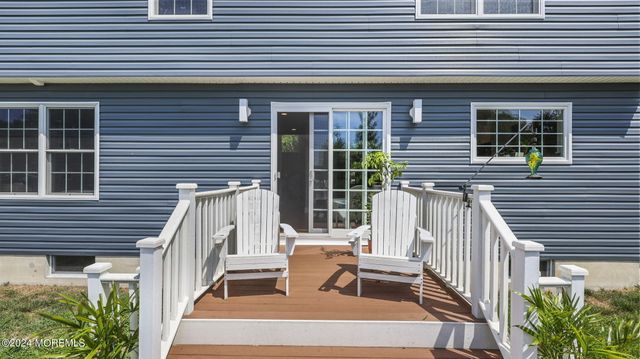 624 Loxley Drive, Toms River, NJ 08753