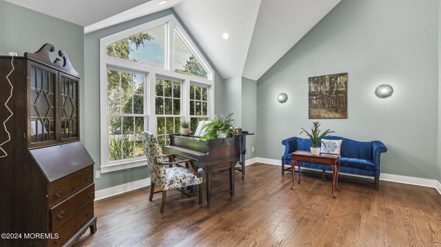 624 Loxley Drive, Toms River, NJ 08753