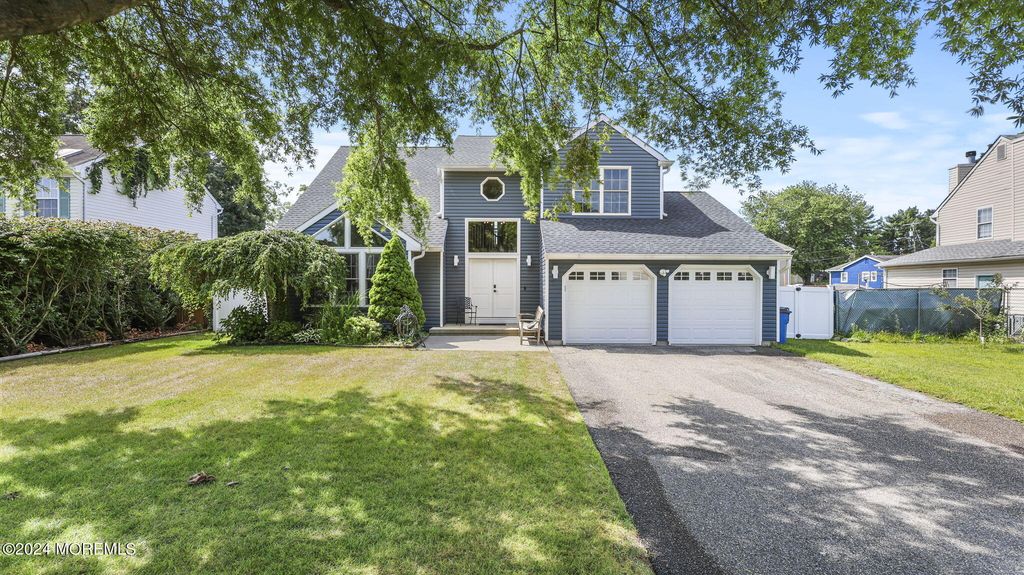 624 Loxley Drive, Toms River, NJ 08753