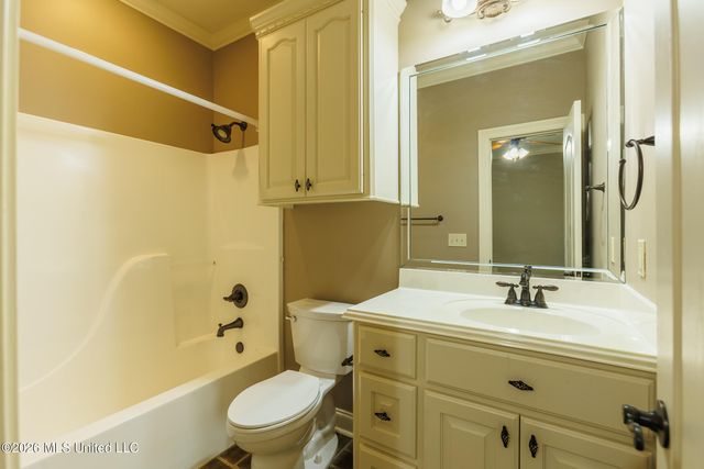204 Magnolia Springs Boulevard, Florence, MS 39073