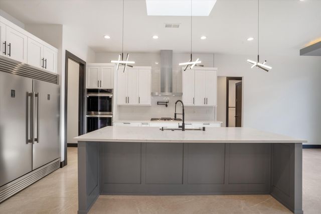 9845 Buckeye Street NW, Albuquerque, NM 87114