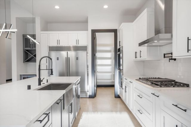 9845 Buckeye Street NW, Albuquerque, NM 87114
