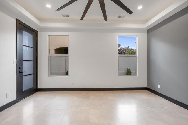 9845 Buckeye Street NW, Albuquerque, NM 87114