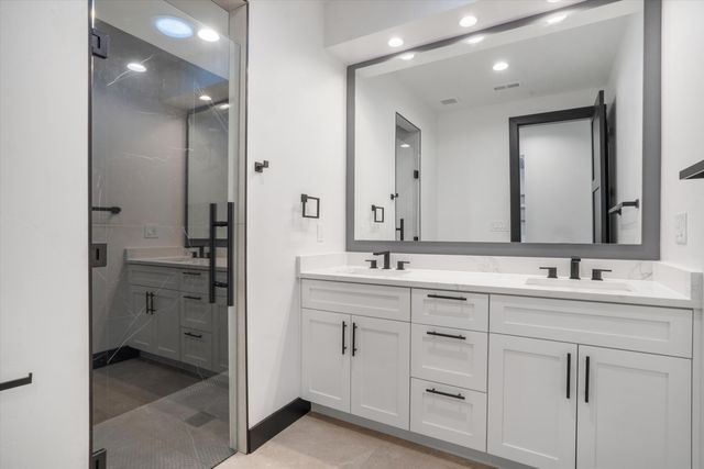 9845 Buckeye Street NW, Albuquerque, NM 87114
