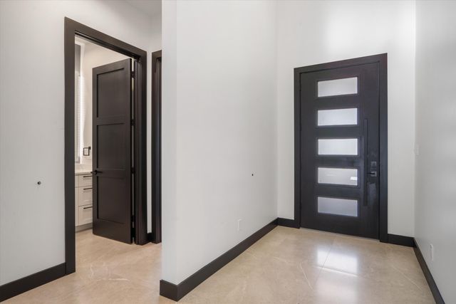 9845 Buckeye Street NW, Albuquerque, NM 87114
