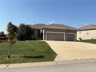 14198 S LANDON Street, Olathe, KS 66061