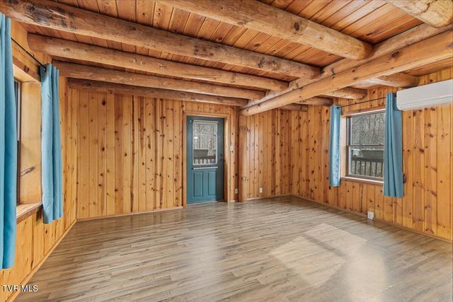 417 Charlie Hicks Road, Jonesborough, TN 37659