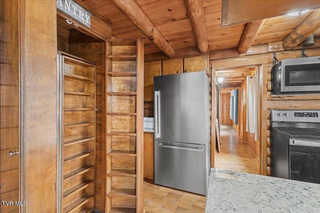 417 Charlie Hicks Road, Jonesborough, TN 37659