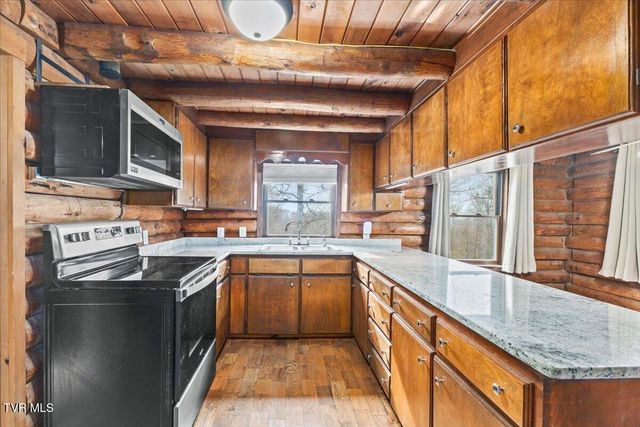 417 Charlie Hicks Road, Jonesborough, TN 37659