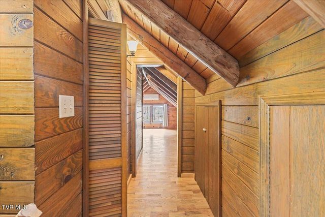 417 Charlie Hicks Road, Jonesborough, TN 37659