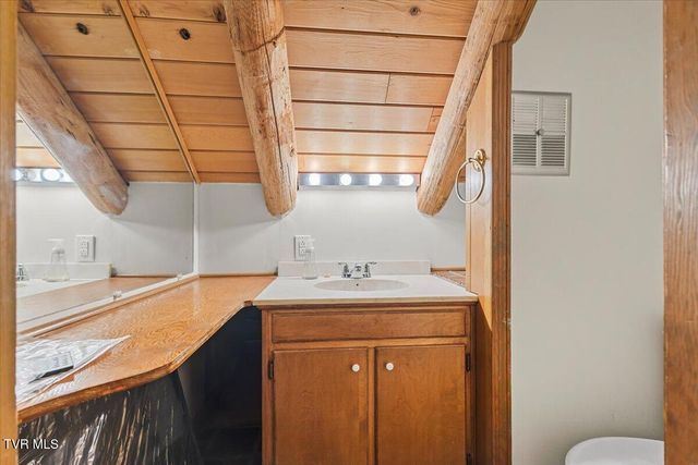 417 Charlie Hicks Road, Jonesborough, TN 37659