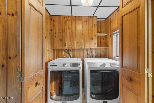 417 Charlie Hicks Road, Jonesborough, TN 37659