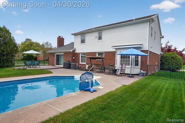 49333 Harvest Drive, Plymouth, MI 48170