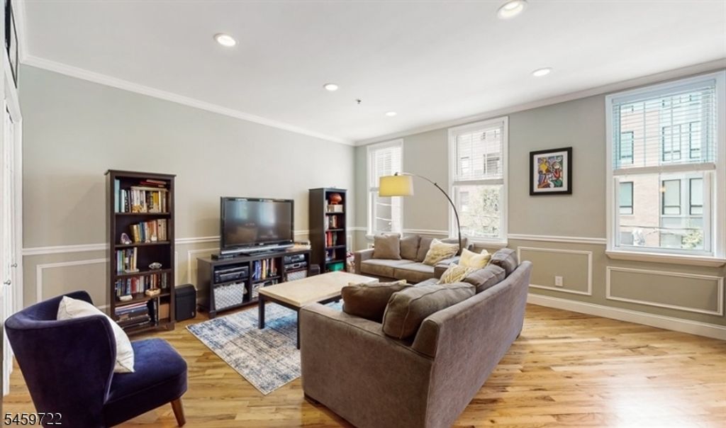 523 Monroe St 2, Hoboken City, NJ 07030 — photo 4