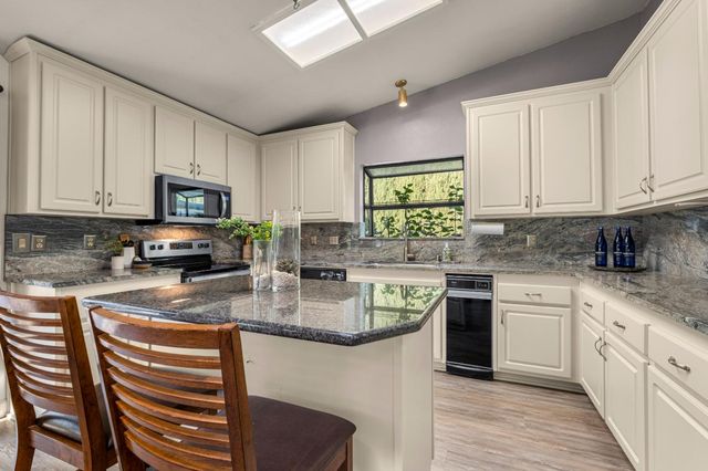 2841 Montebello Way, Cameron Park, CA 95682