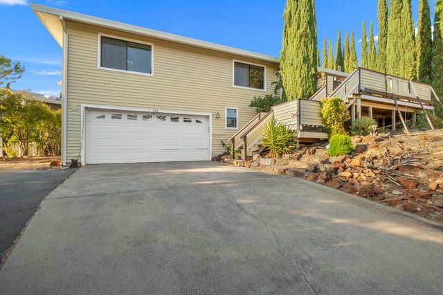 2841 Montebello Way, Cameron Park, CA 95682