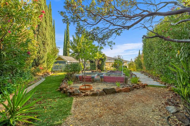 2841 Montebello Way, Cameron Park, CA 95682