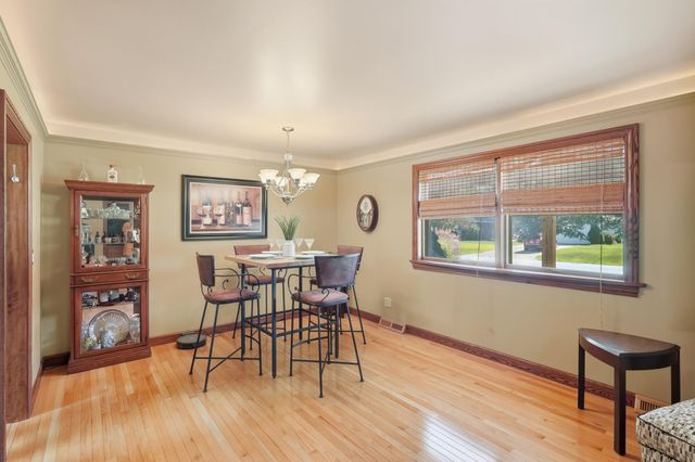 2325 Drop Anchor Drive, Crown Point, IN 46307