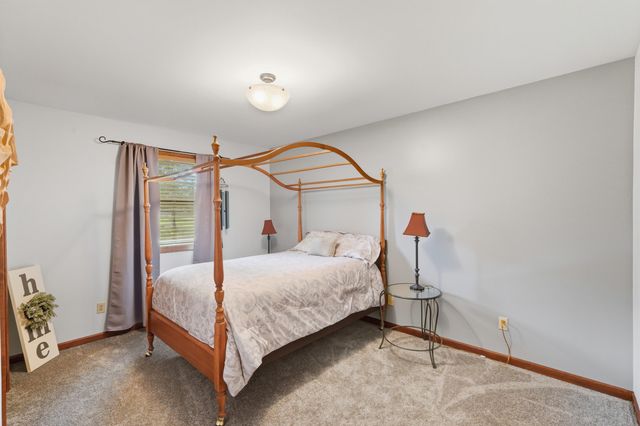 2325 Drop Anchor Drive, Crown Point, IN 46307