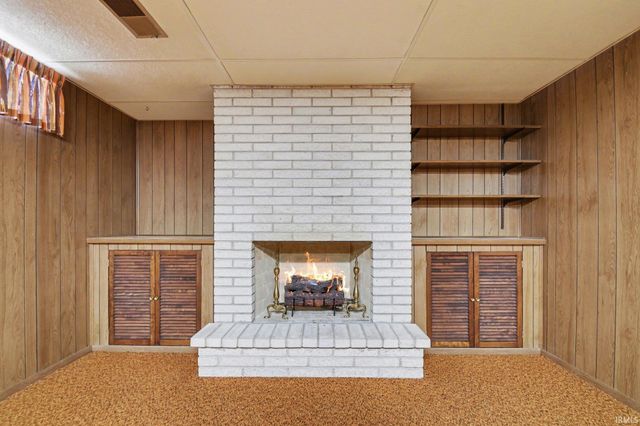 57102 Alan Road, South Bend, IN 46619