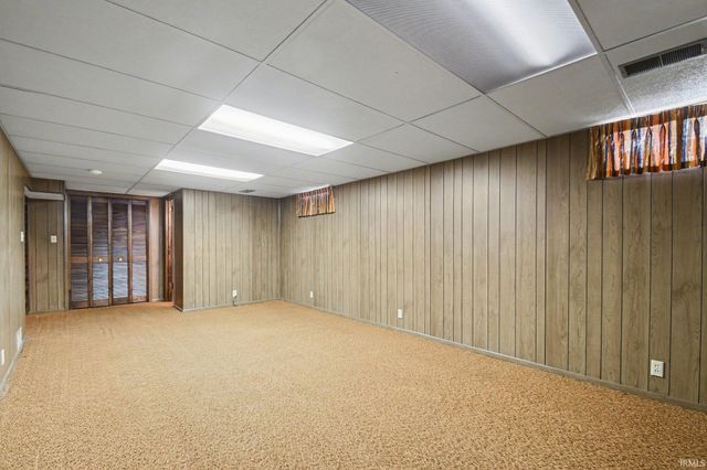 57102 Alan Road, South Bend, IN 46619