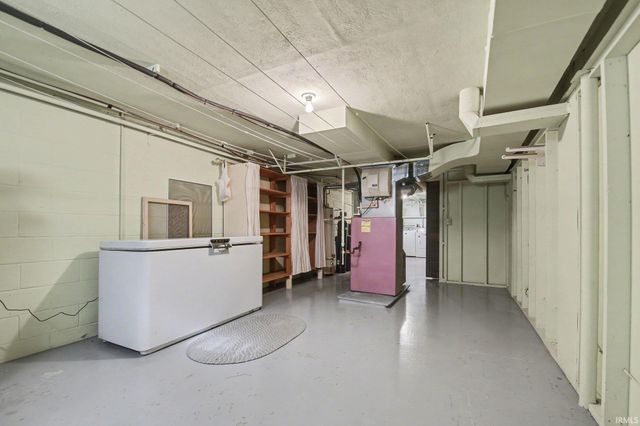 57102 Alan Road, South Bend, IN 46619