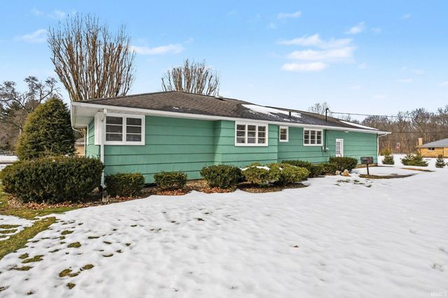 57102 Alan Road, South Bend, IN 46619