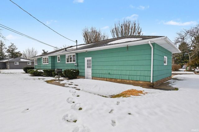 57102 Alan Road, South Bend, IN 46619