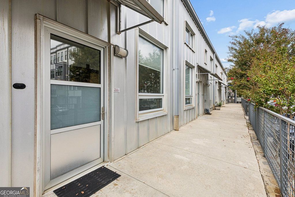 1661 La France Street NE 211, Atlanta, GA 30307 — photo 4