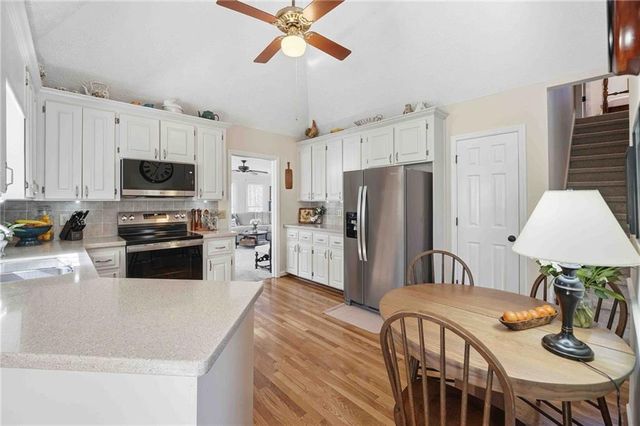 503 Falls Way, Woodstock, GA 30188