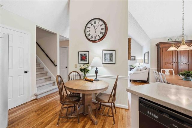 503 Falls Way, Woodstock, GA 30188