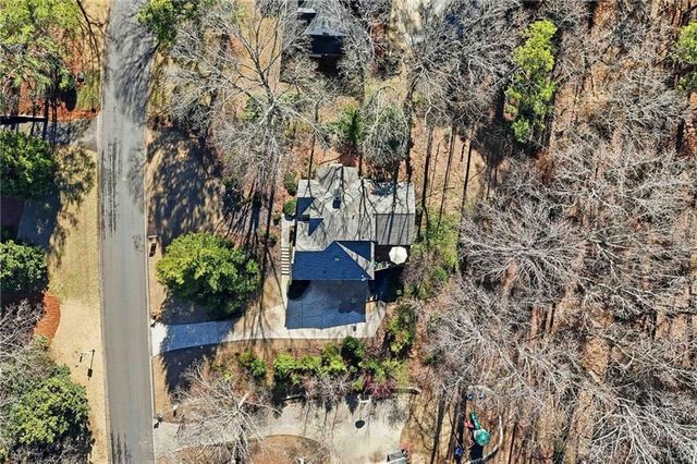 503 Falls Way, Woodstock, GA 30188