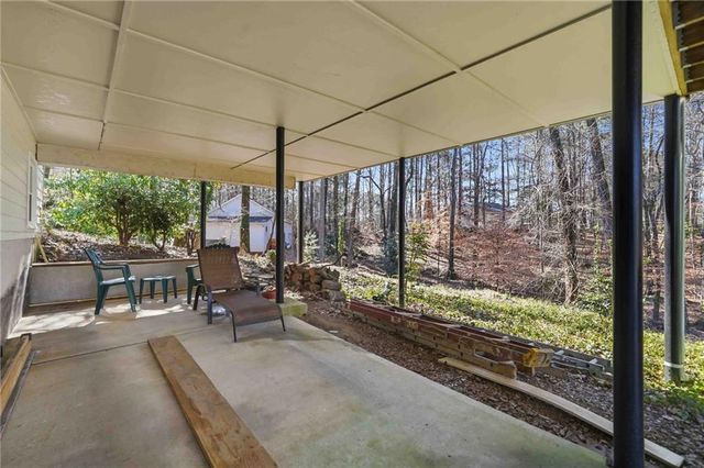 503 Falls Way, Woodstock, GA 30188