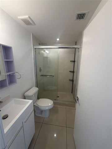 821 SW 18th Ave 304, Miami, FL 33135