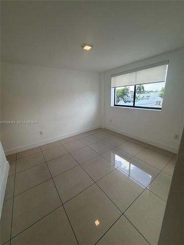 821 SW 18th Ave 304, Miami, FL 33135