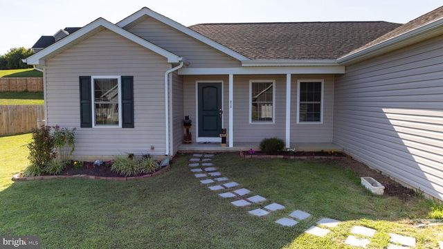 812 DUCKWOODS LN, Martinsburg, WV 25403