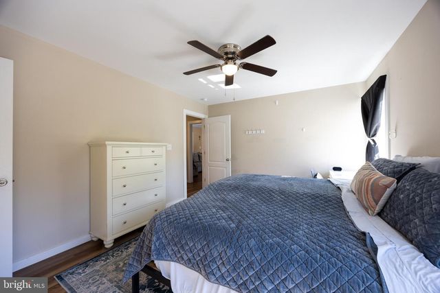 812 DUCKWOODS LN, Martinsburg, WV 25403