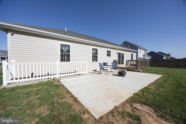 812 DUCKWOODS LN, Martinsburg, WV 25403