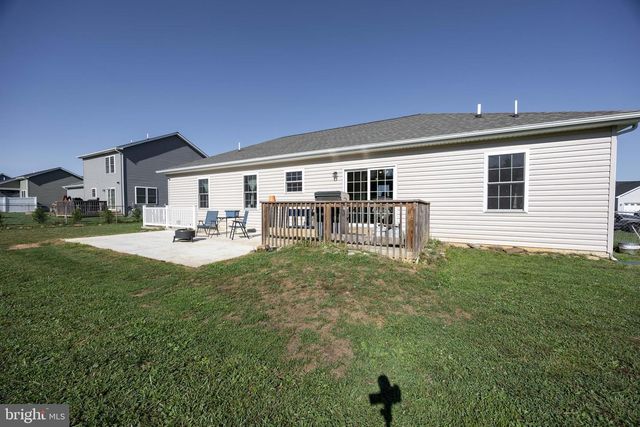 812 DUCKWOODS LN, Martinsburg, WV 25403