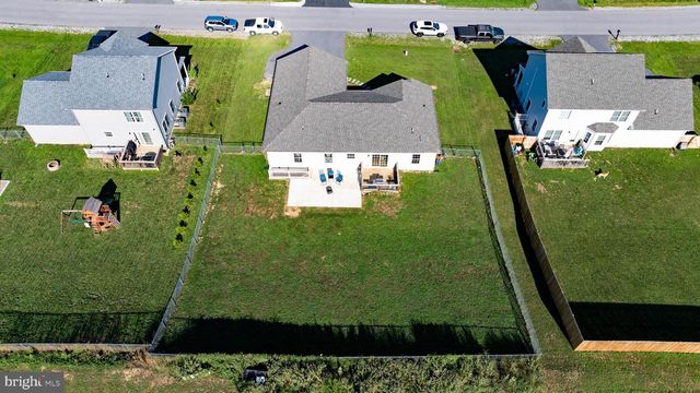 812 DUCKWOODS LN, Martinsburg, WV 25403