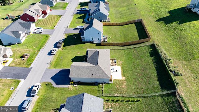 812 DUCKWOODS LN, Martinsburg, WV 25403