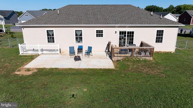 812 DUCKWOODS LN, Martinsburg, WV 25403